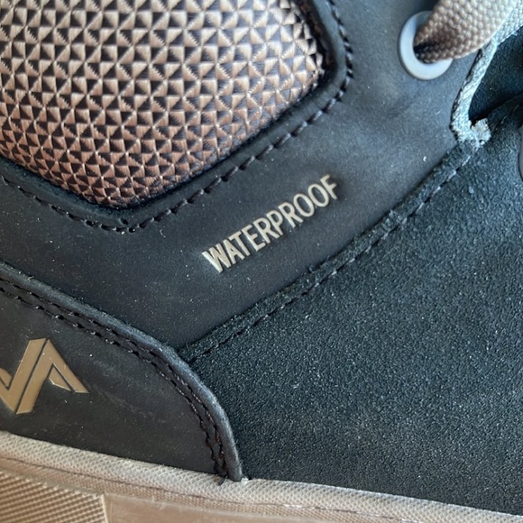 Forsake Lucie Mid waterproof outdoor sneaker boots sz 6 - Picture 8 of 12